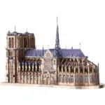 Katedrála Notre-Dame – bočný pohľad na kovový model